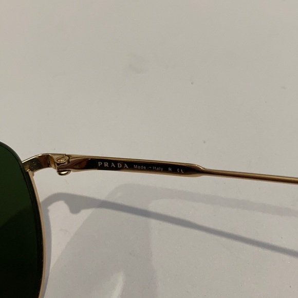 ๐ถ Prada Aviator Sunglasses ๐ถ - Picture 7 of 7
